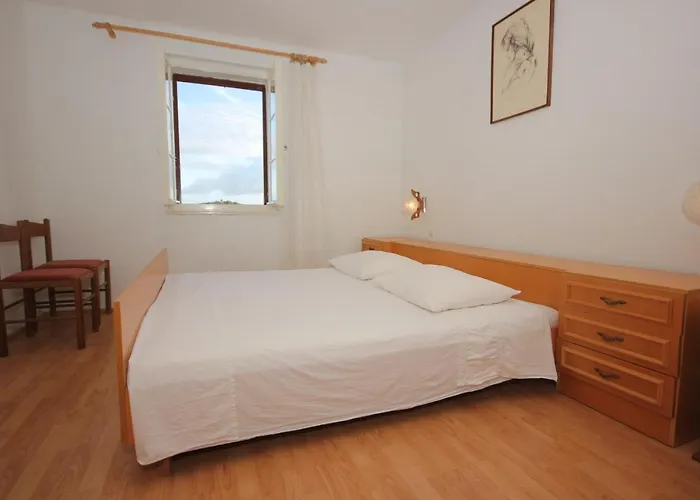Apartman With Wifi - 8435 Vis